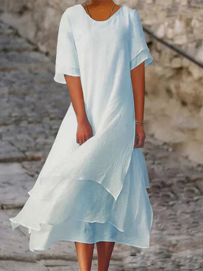 Asymmetrisches lagen-look kleid mit lockerer passform