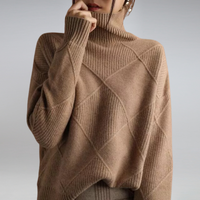 Camille - Eleganter Rollkragenpullover in Braun