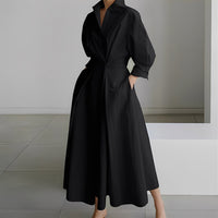 Lavina - Komfortables Kleid mit lässigem Schnitt in Schwarz