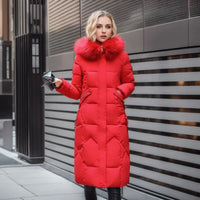 Katharina | Langer Daunen-Steppmantel mit Kragen in Rot