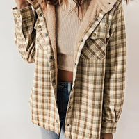 Amira-Karierte Kapuzenjacke – Lässiger Herbst-Look in Khaki