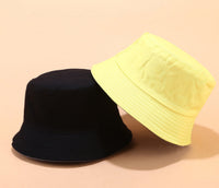 Wendbarer Bucket Hat für den Sommer mit zwei Styles in einem in Gelb