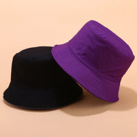 Wendbarer Bucket Hat für den Sommer mit zwei Styles in einem in Lila