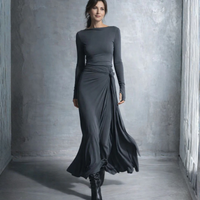 Joeena – Maxikleid Mit Seitlichem Knoten in Grau