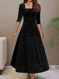Clarissa | Damen Samtkleid Urlaub Luxuriös Elegant Feminin Modern in Schwarz