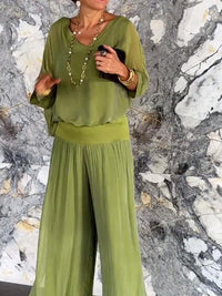 Saila | Damen Maxikleid V-Ausschnitt Fledermausärmel Unifarbe in Grün