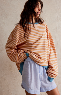 Amelia - Gestreifter Pullover In Übergröße in Orangefarbene Streifen