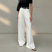 Marlene - Stylische Hose mit weitem Schnitt in Weiß