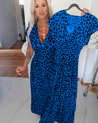 Dyshelle - Stilvolles Boho-Kleid mit V-Ausschnitt in Blau