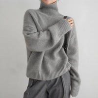 Lea - Modischer Damen-Pullover mit Rollkragen in Grau