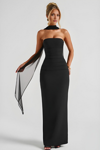 Deborah - Strapless Bandage-Maxikleid mit Chiffon-Halterdrape in Schwarz