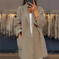 Annika | Damen Komfort Gestrickte Strickjacke in Grau
