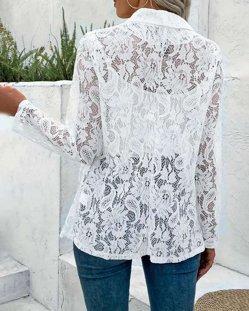 Kiara™ - Eleganter einfarbiger mantel mit floralem spitzenrevers