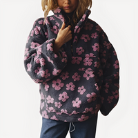 Elizabeth - Stylischer Pullover mit Blumendekoration in Rosa