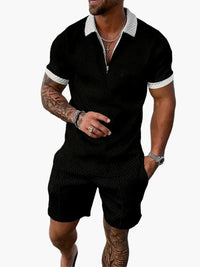 Set aus Polo und Shorts im lässigen Stil für Herren – Sommerliche entspannte Eleganz in Schwarz-Weiß
