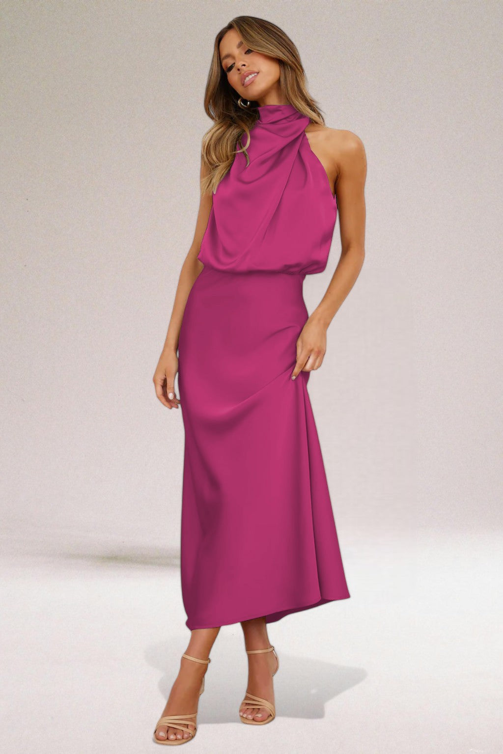 Nina – Elegantes Halterneck-Kleid
