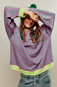 Amelia - Gestreifter Pullover In Übergröße in Grün & Rosa