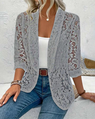 Kiara™ - Eleganter einfarbiger mantel mit floralem spitzenrevers