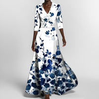 Delores - Langes Kleid mit Blumendesign und langen Ärmeln in Blau