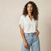 Nathalie | Damen Kurzarm Bluse V-Ausschnitt Gerader Schnitt Elegant in Weiß