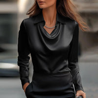 Karin™ | Elegante Satinbluse mit V-Ausschnitt in Schwarz