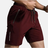 Schnell trocknende Active Shorts in Weinrot