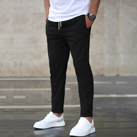 Aljure - Bequeme Slim-Fit-Hosen für Herren in Schwarz