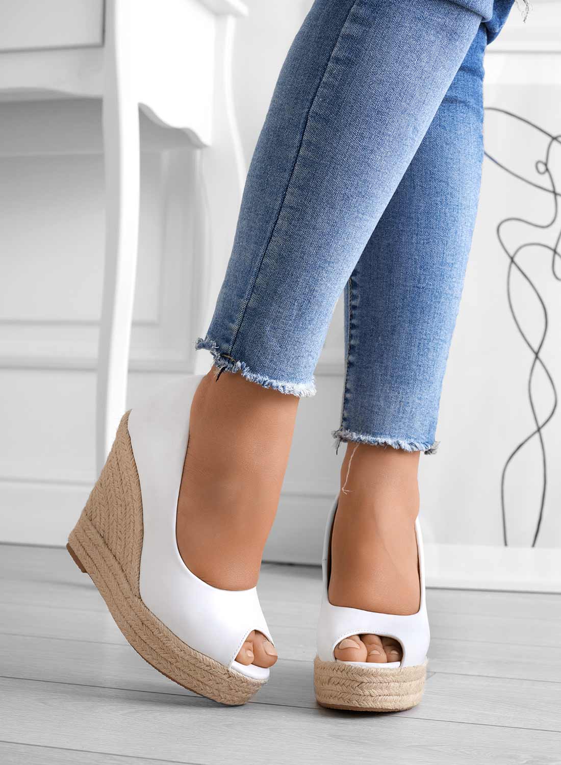 Myka | Bequeme und Elegante Sandale