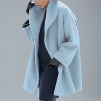 Natalia - Schicke und gemütliche Jacke in Hellblau