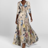 Delores - Langes Kleid mit Blumendesign und langen Ärmeln in Champagner