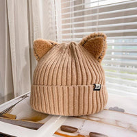 Gestrickte Wintermütze mit Katzenohren von PurrWarm in Khaki