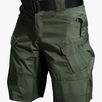 Herren-Funktionsshorts mit Taschen und Gürtel in Armeegrün