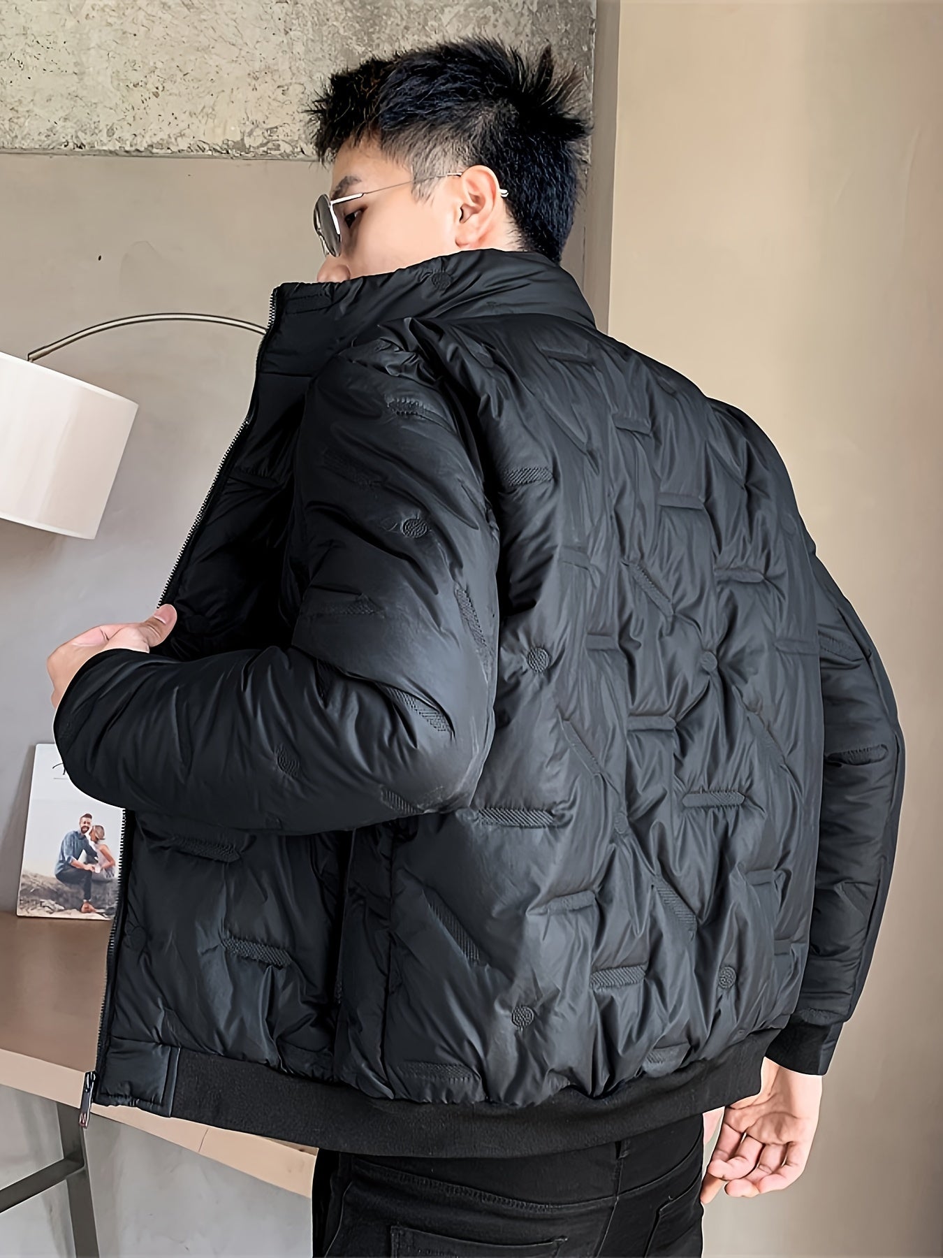 Einfarbige Zip-Up Stehkragen Pufferjacke für Herren | Ideal für den Winter