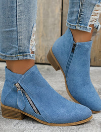 Blau