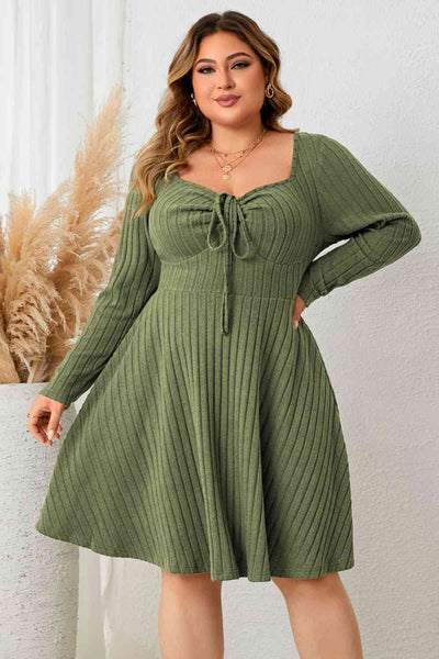 Plushie | Plus Size Strickkleid mit Streifen