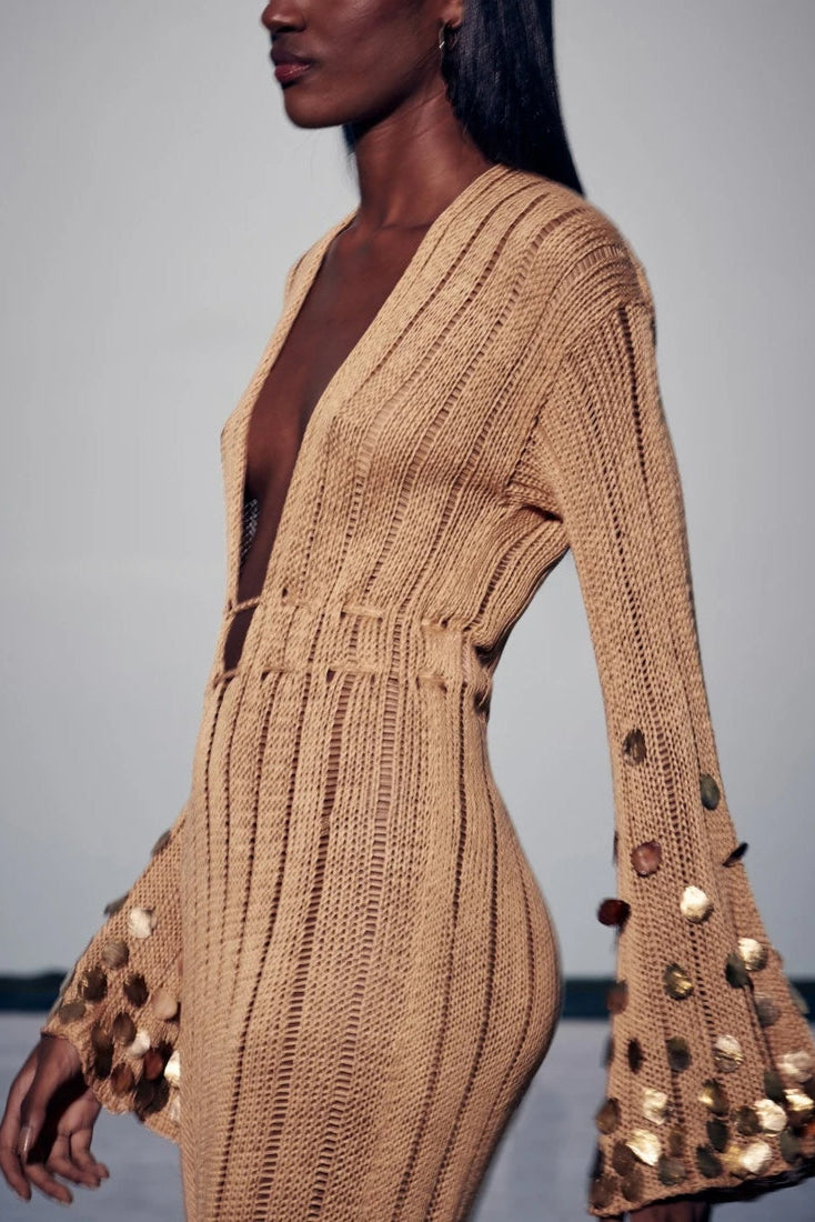 AMÉLIE™ – Elegantes Häkel-Maxikleid mit Glanz-Details