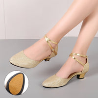 Carrie - Glänzende Damensandalen in Gold