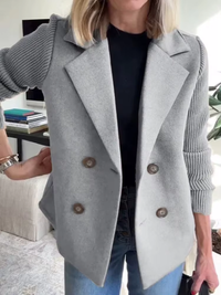 REYA – Der leichte frühlings-mantel mit urbanem charme in Grau