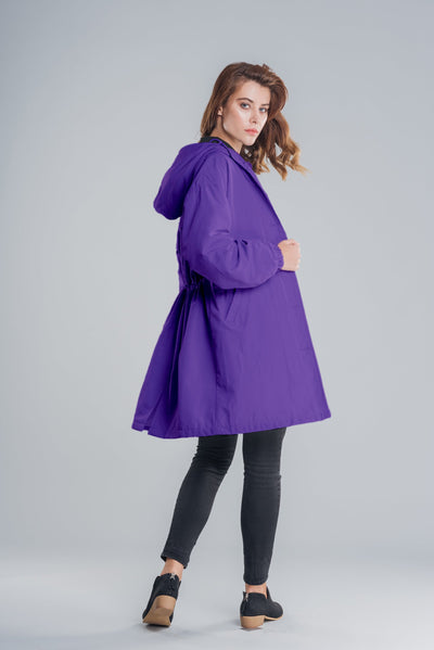 Stylische Wasserdichte Windbreaker Regenjacke in Oversize mit Kapuze für Damen | Ideal für den Winter