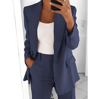 Alexes - Damenanzug mit Blazer und Hose in Marineblau