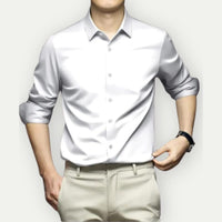Bügel- und knitterfreie Herrenhemd im modernen Slim Fit in Weiß