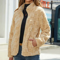 Valentine - Karierte Winterjacke für Damen in Khaki