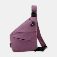 Liv | Sichere Schultertasche aus Nylon in Magenta