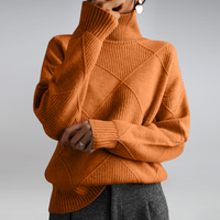 Camille - Eleganter Rollkragenpullover in Orange