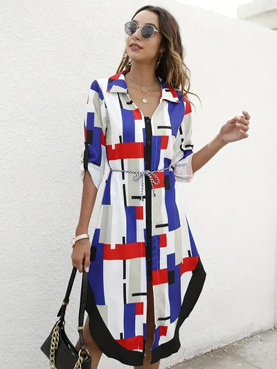 Bunt gestreiftes Kleid