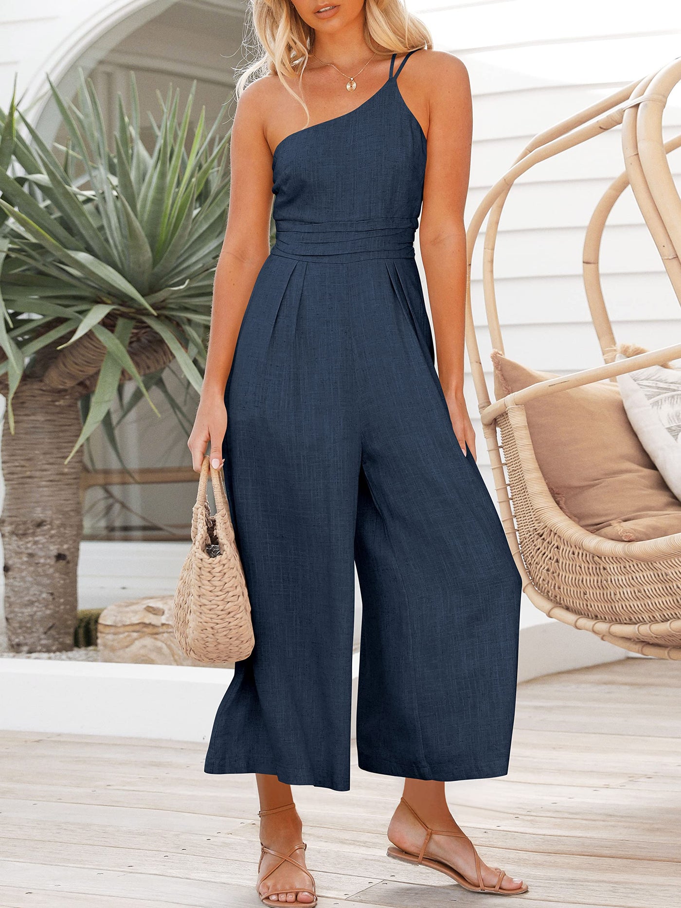 Belina – Der Jumpsuit für pure Sommer-Leichtigkeit & feminine Eleganz