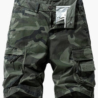 Herren-Bermudashorts mit Camouflage-Design und Taschen in Armeegrün