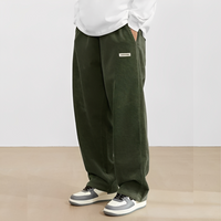 Dally - Lässig geschnittene Herrenhose im modischen Look in Grün