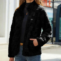 Valentine - Karierte Winterjacke für Damen in Schwarz