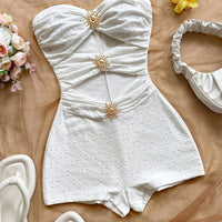 Damen Baddräkt Retro Bandeau Leopardenmuster mit Ausschnitten und Dekorativen Schnallen – Perfekt für Strand und Pool in Elfenbein